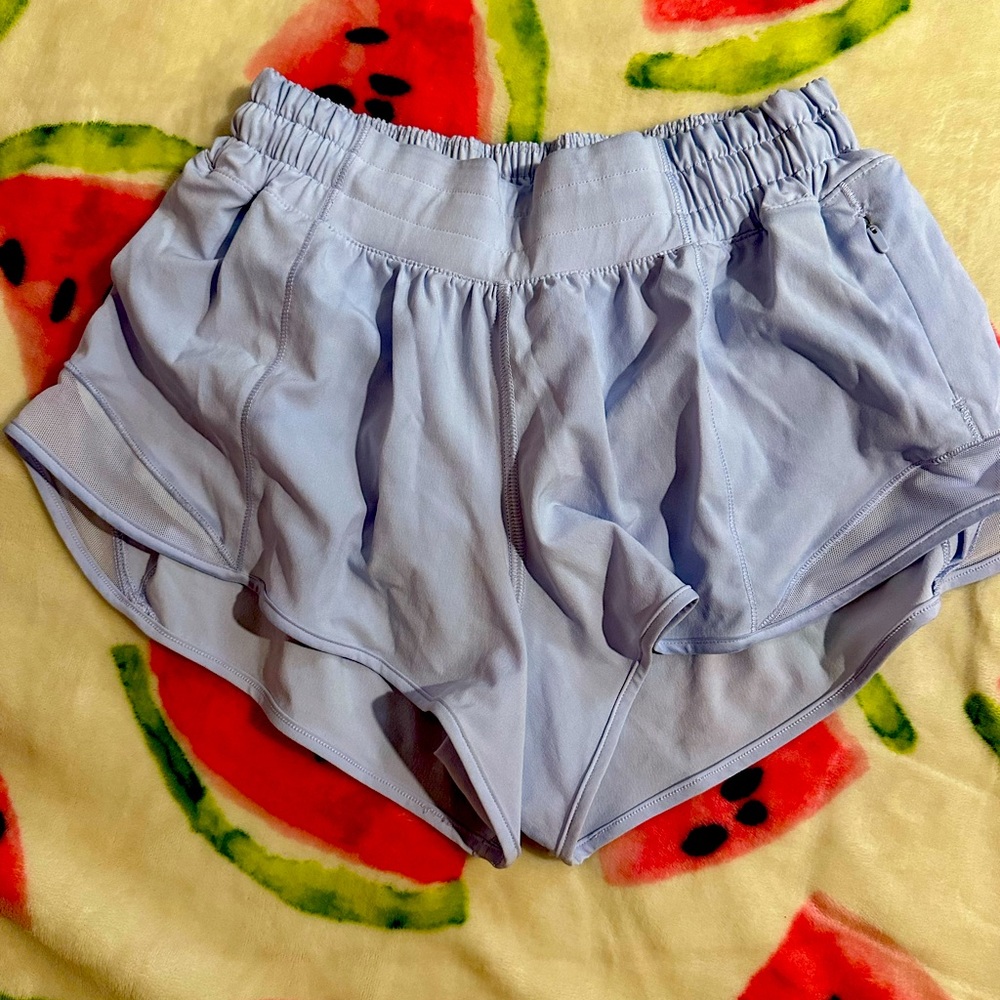 LULULEMON hot shorts 2.5 size 4 pastel blue!